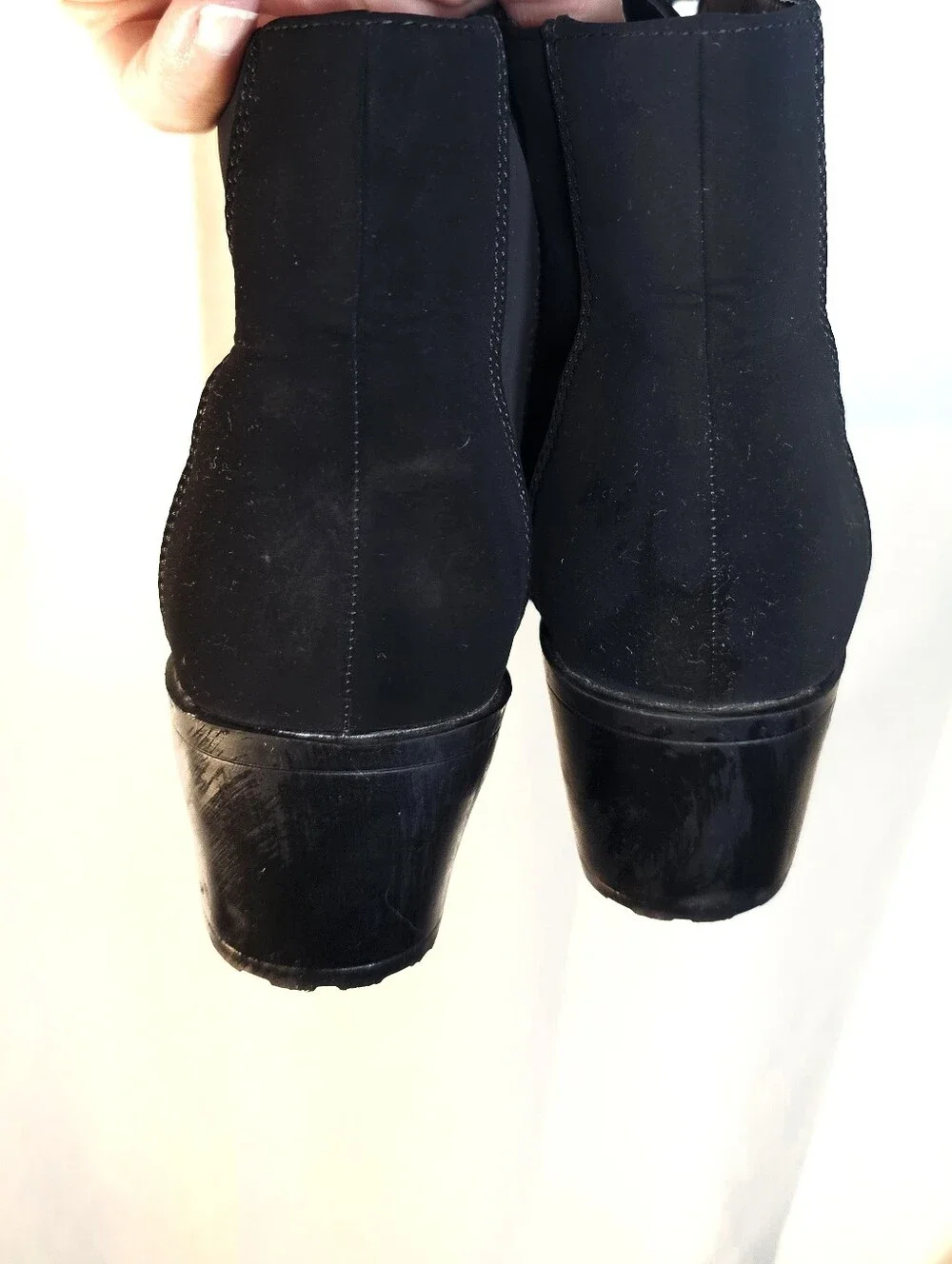 ID Required Sz 6 Black Lace-Up Ankle Boots